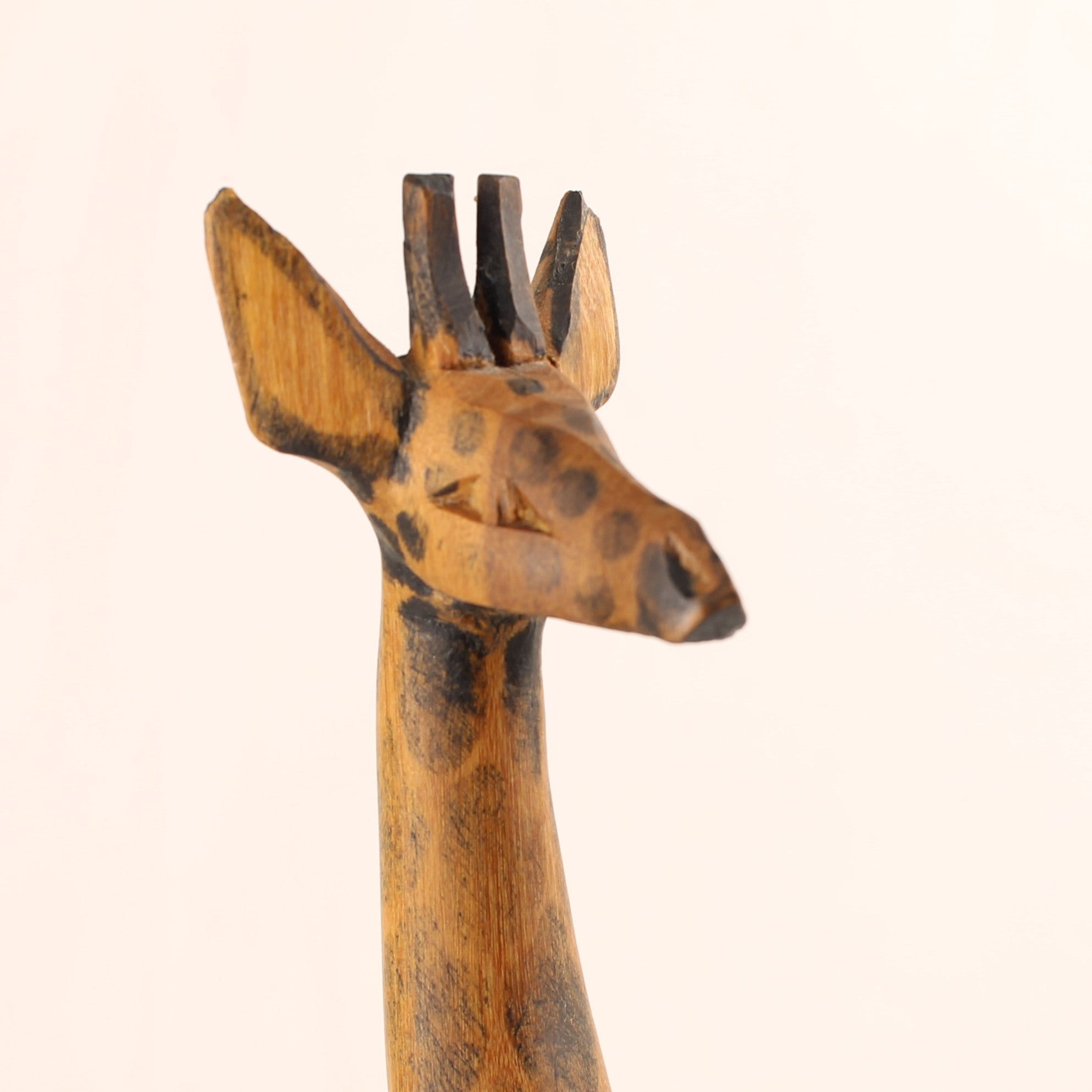 Handgesneden Houten Giraffe – Afrikaans Beeld ca. 30 cm