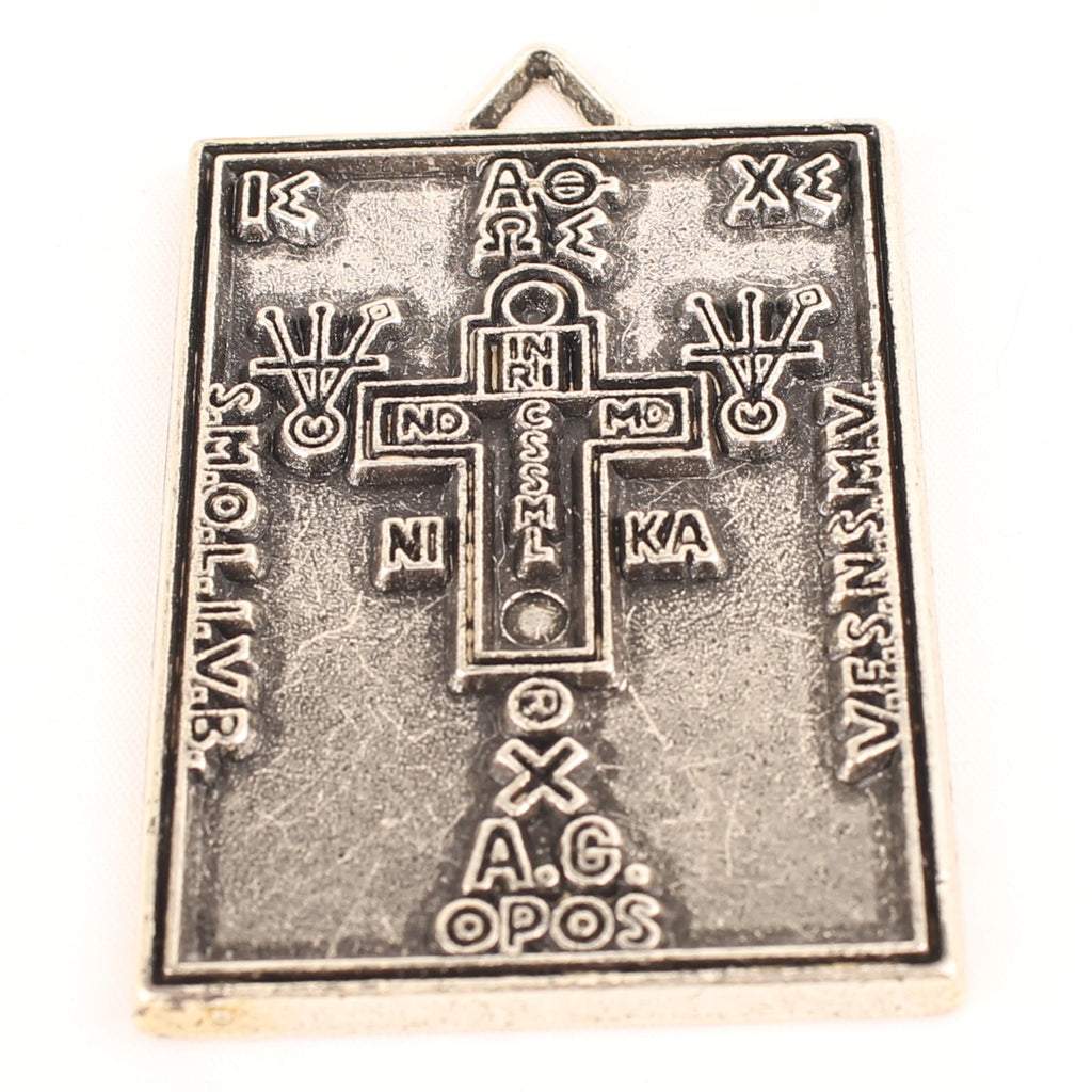 Benedictus Medaille Hangplaat – Vintage Religieus Beschermingssymbool