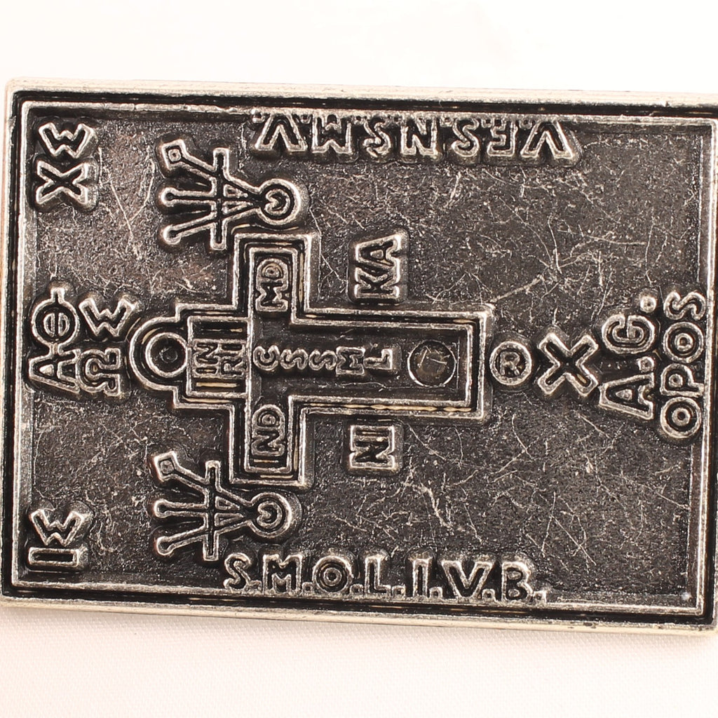 Benedictus Medaille Hangplaat – Vintage Religieus Beschermingssymbool