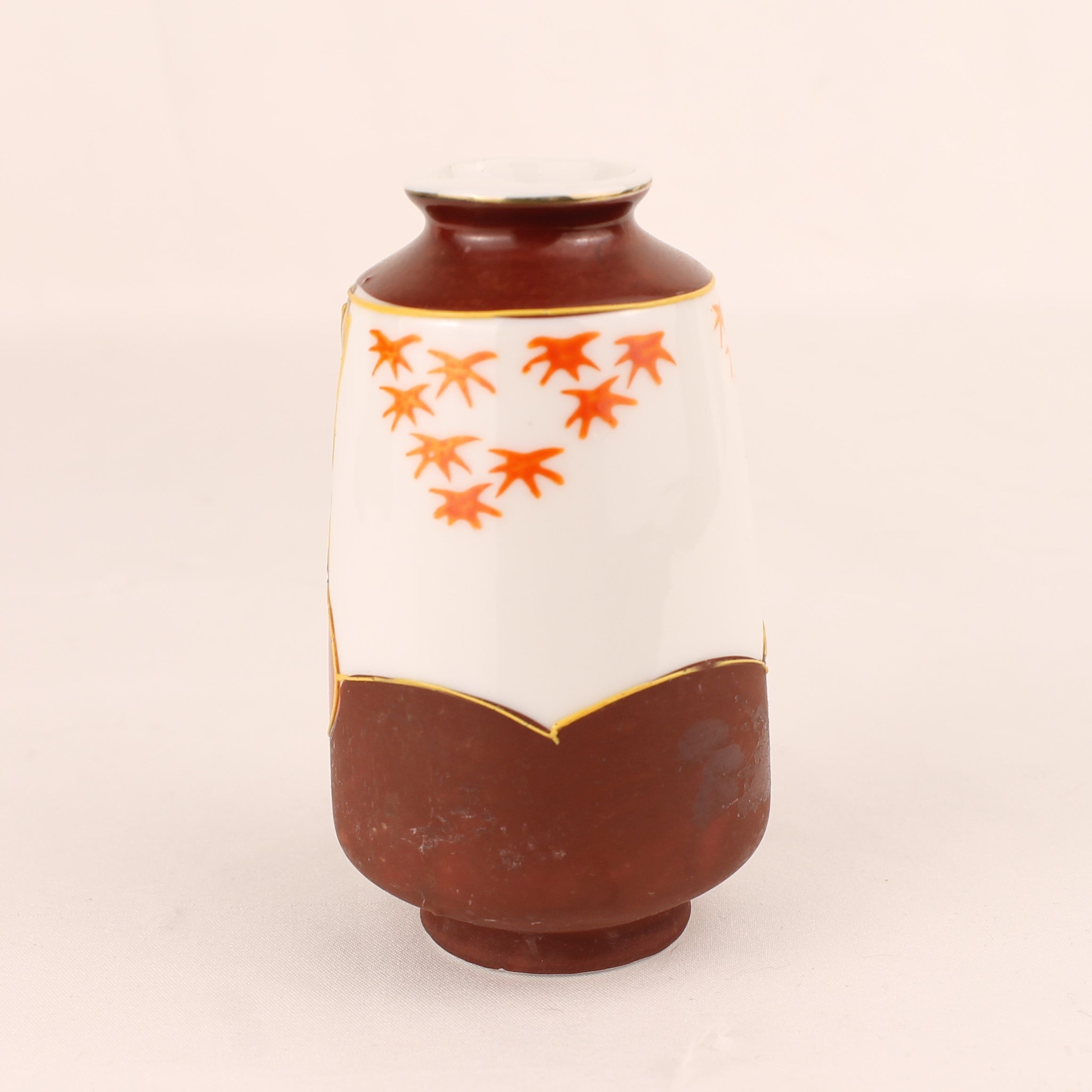 Japans Satsuma Stijl Vaasje – Moriage Decoratie – Geisha – 9,5 cm