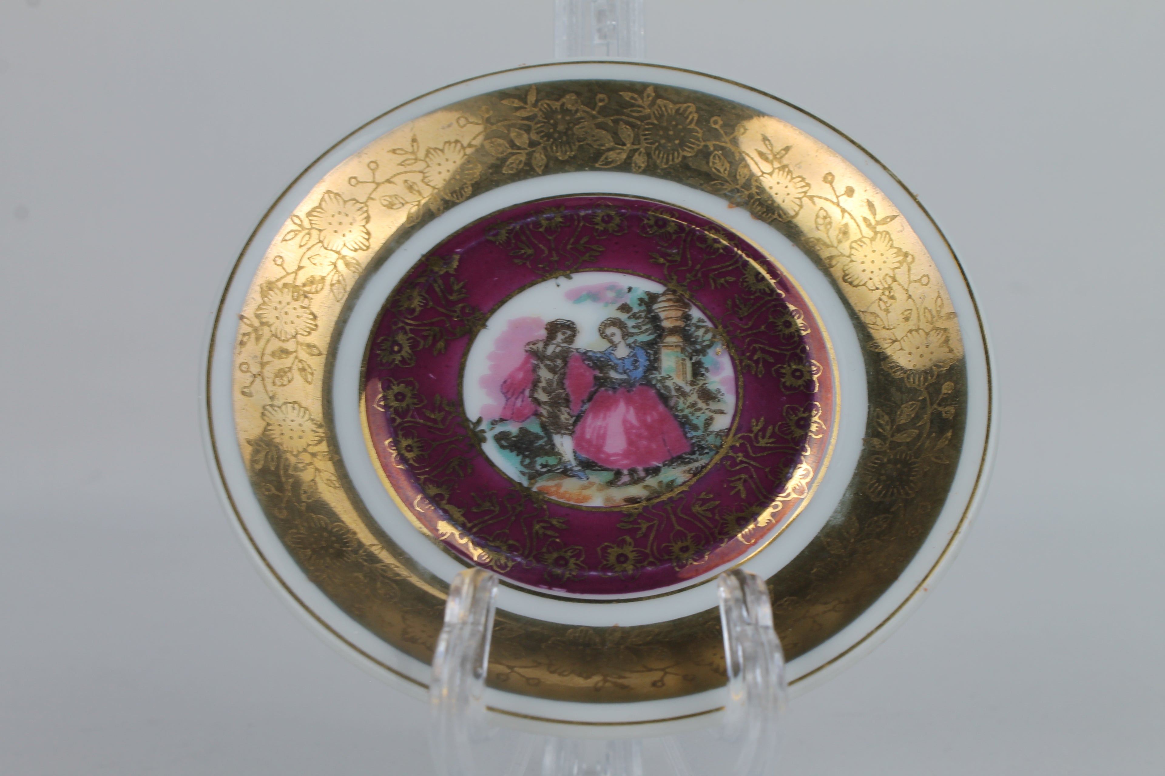 Set van 2 Vintage Lusterware Mini-Schoteltjes – Romantische Rococo Scènes – Goudaccenten