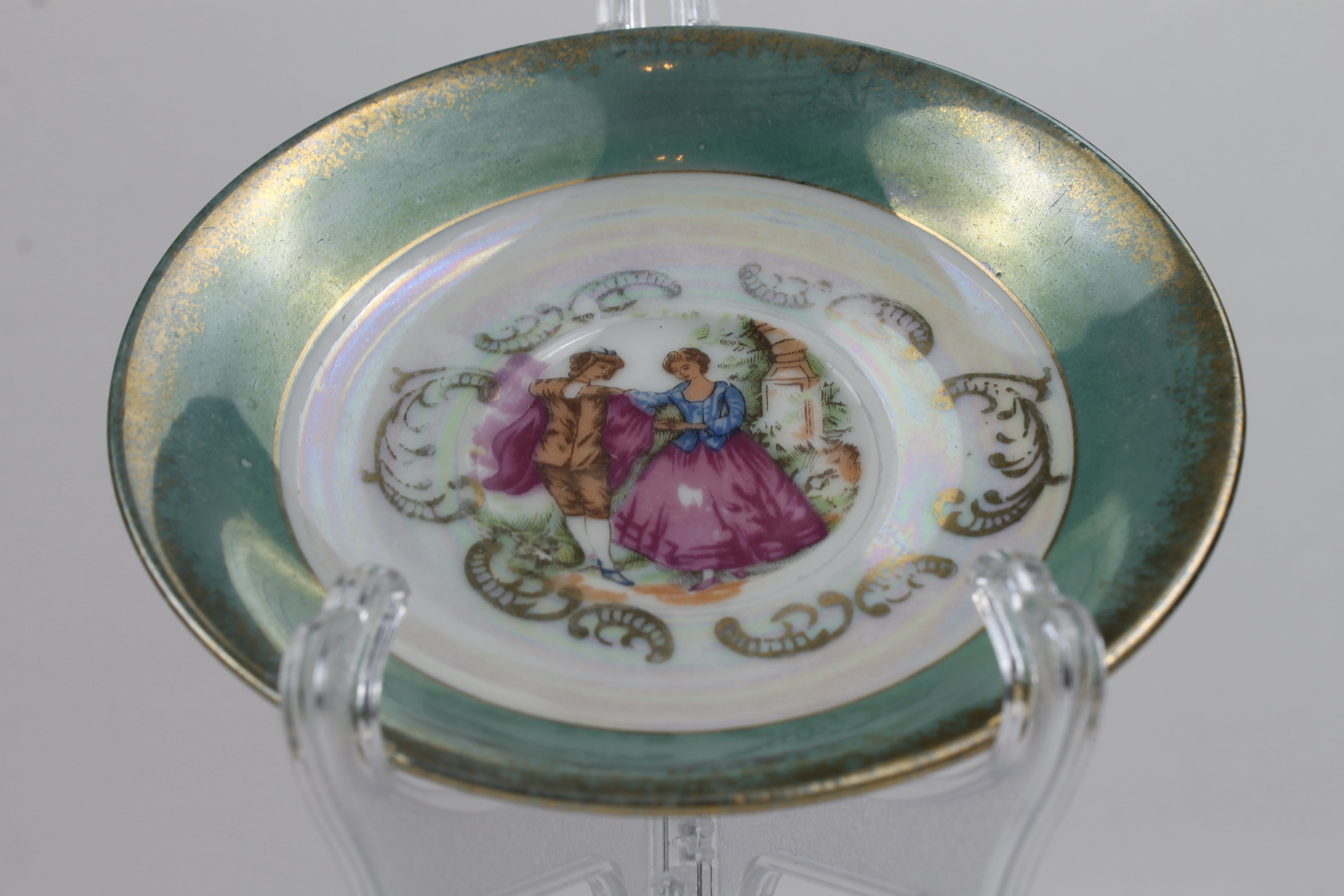 Set van 2 Vintage Lusterware Mini-Schoteltjes – Romantische Rococo Scènes – Goudaccenten