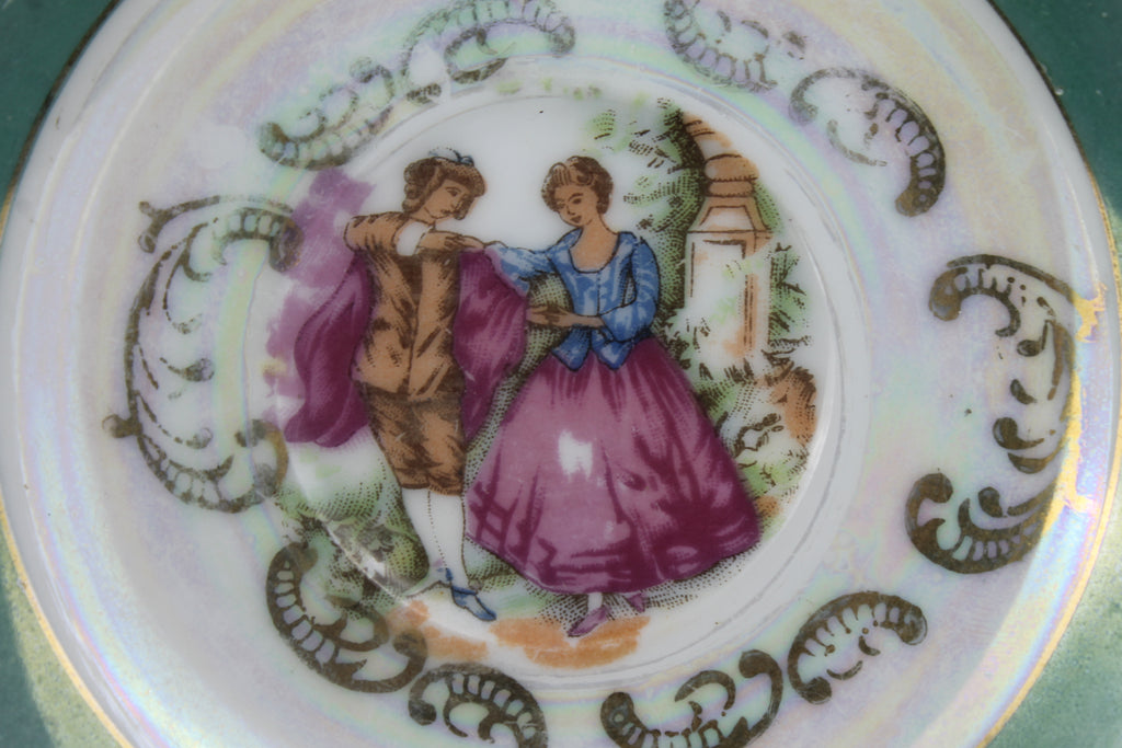 Set van 2 Vintage Lusterware Mini-Schoteltjes – Romantische Rococo Scènes – Goudaccenten