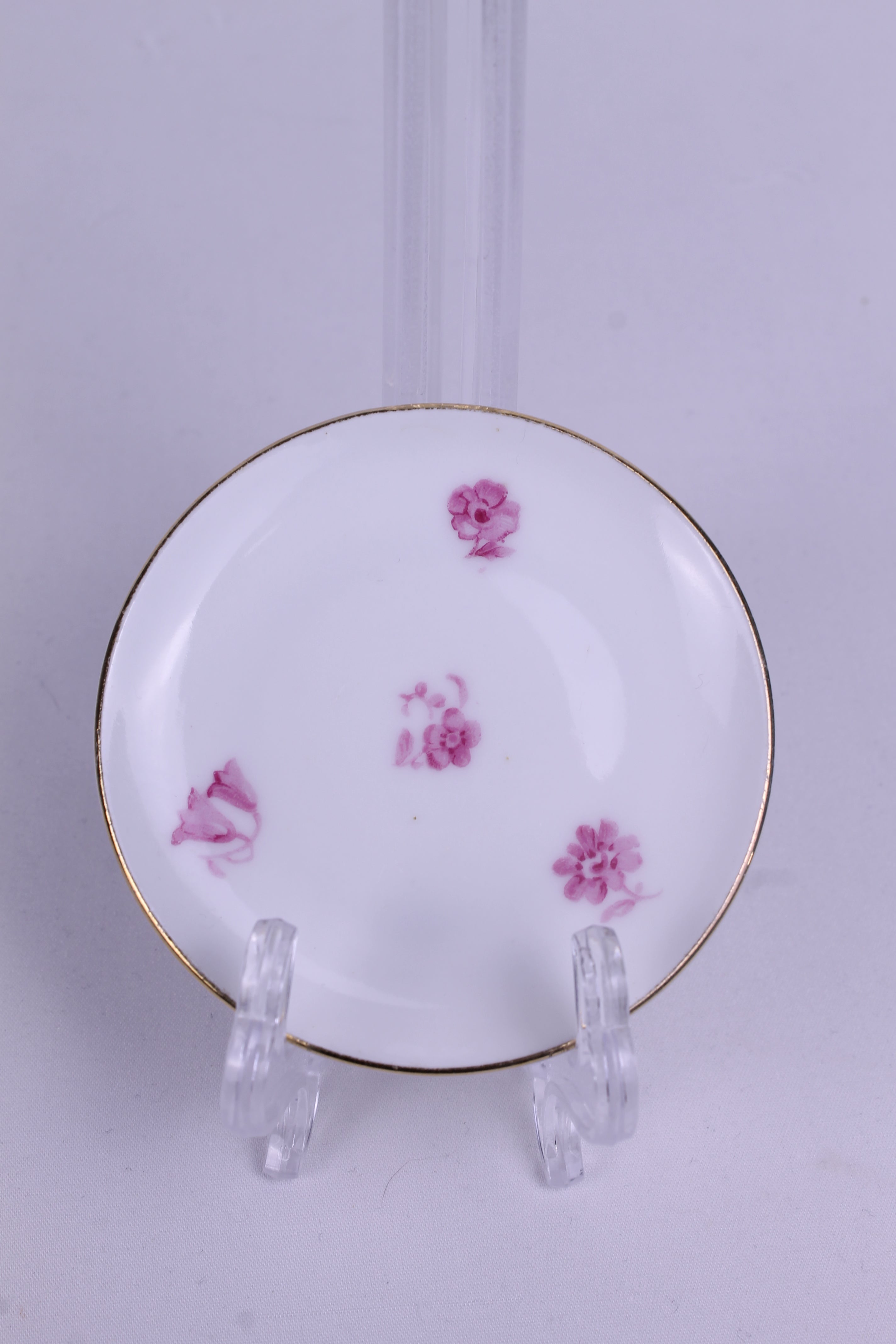 Porseleinen schaaltje met roze bloemen – goudrand (ca. 1940–1960)