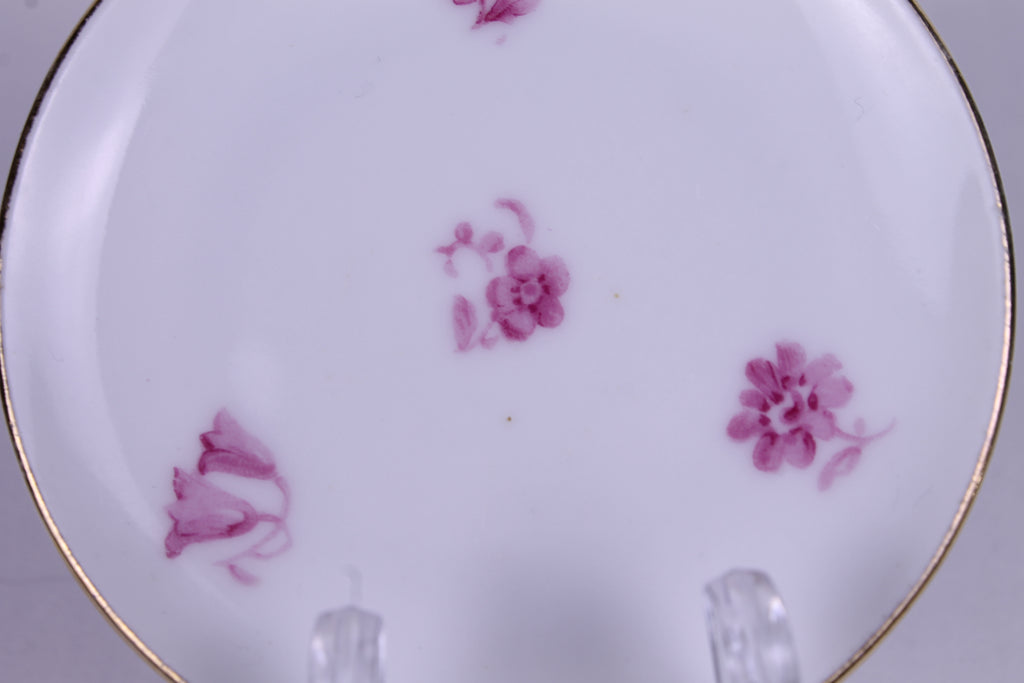 Porseleinen schaaltje met roze bloemen – goudrand (ca. 1940–1960)