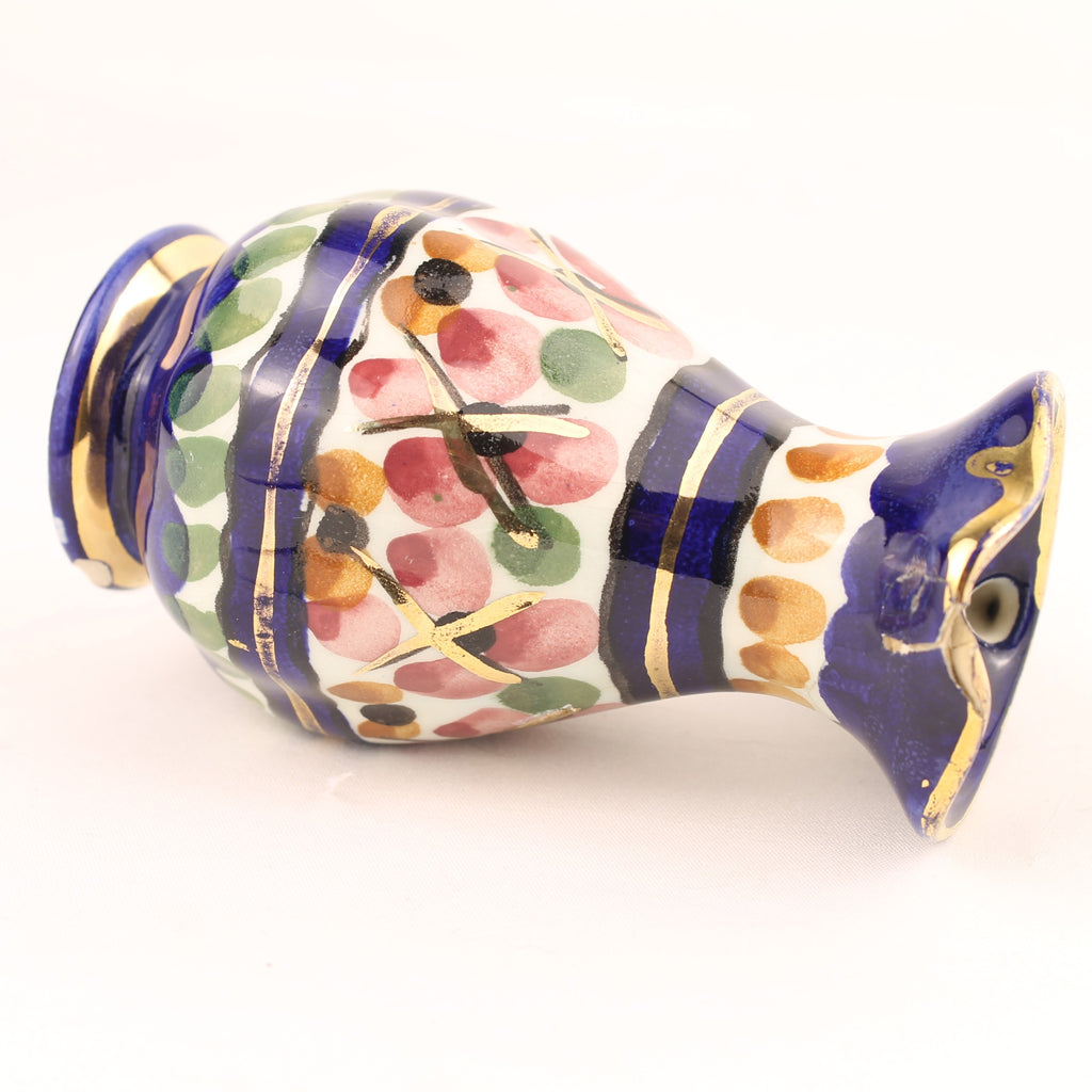 Majolica Kannetje Holland 527 – Vintage Handbeschilderd Aardewerk met Goudaccenten
