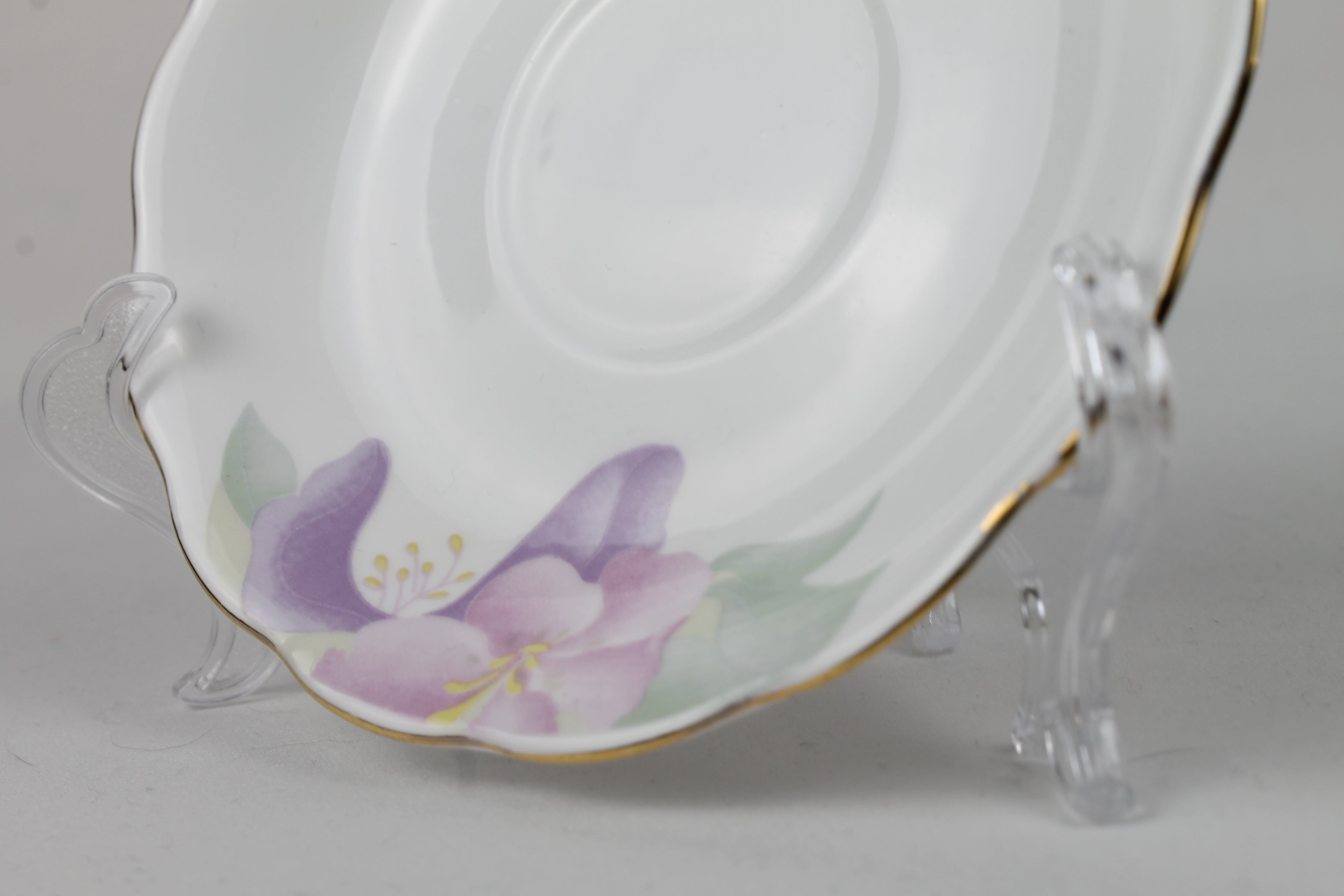 Fine Bone China Schoteltje – Paars Floral met Goudrand