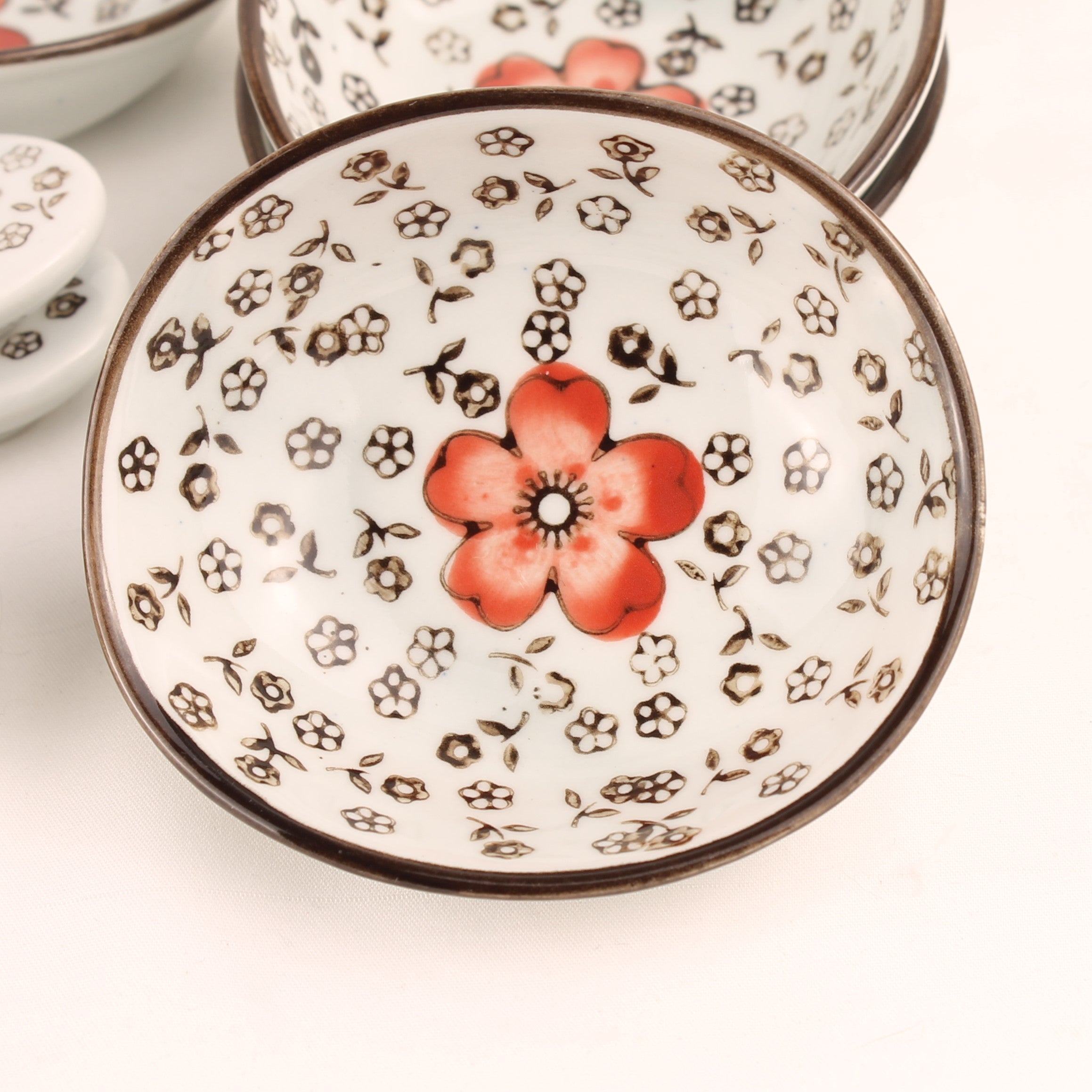 Japanse Sushi & Soja Saus Set – 8 Delig Keramiek met Bloemmotief