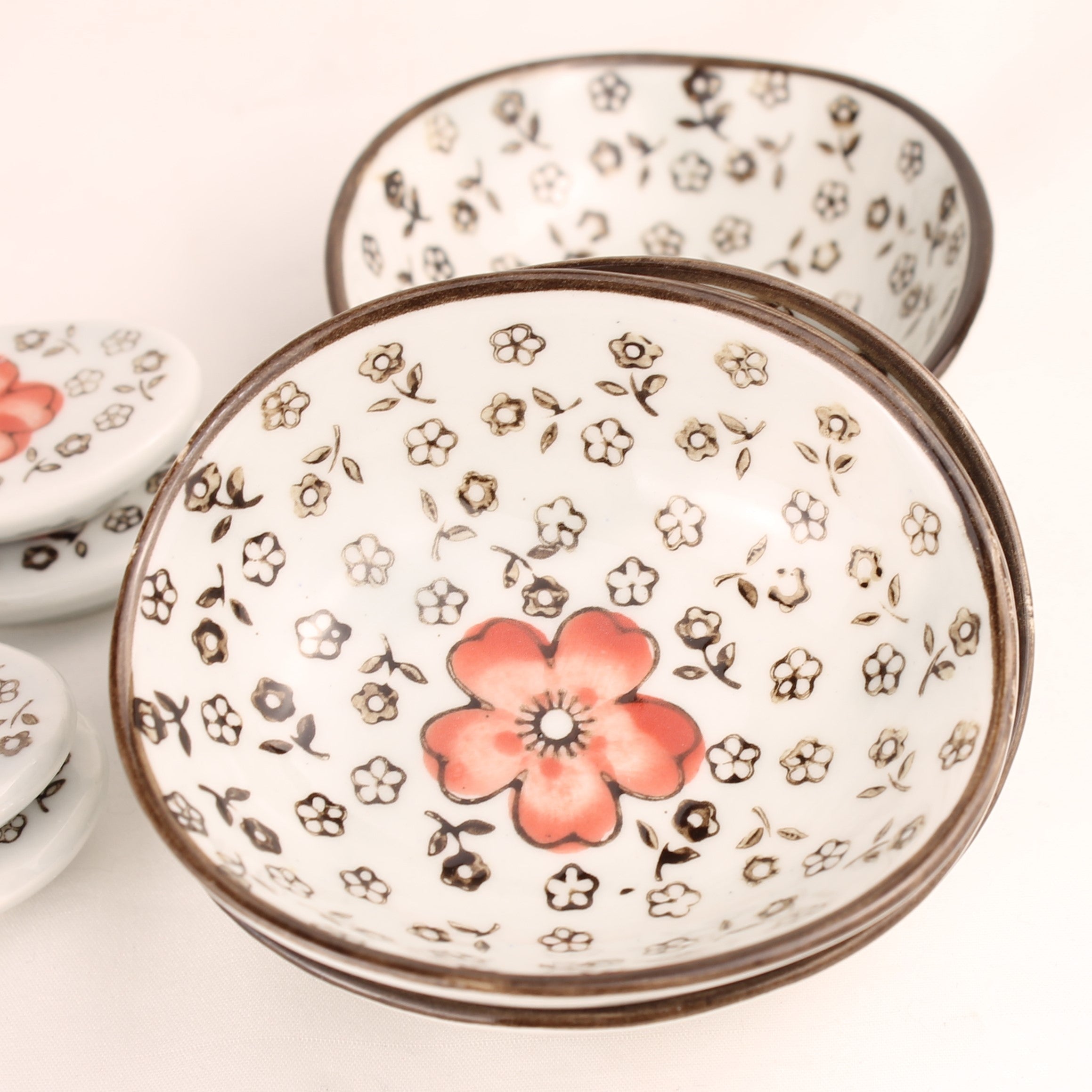 Japanse Sushi & Soja Saus Set – 8 Delig Keramiek met Bloemmotief