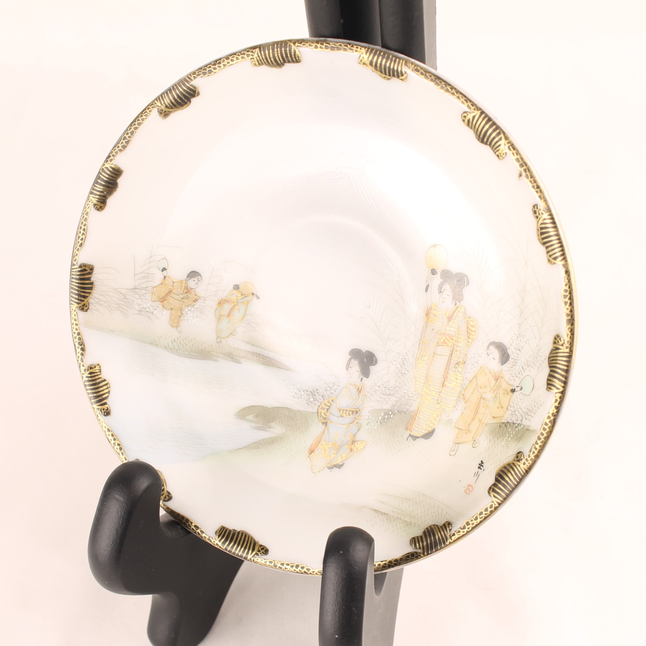 EADES Fine Japanese Porcelain – Vintage Handgeschilderde Schoteltjes (3)