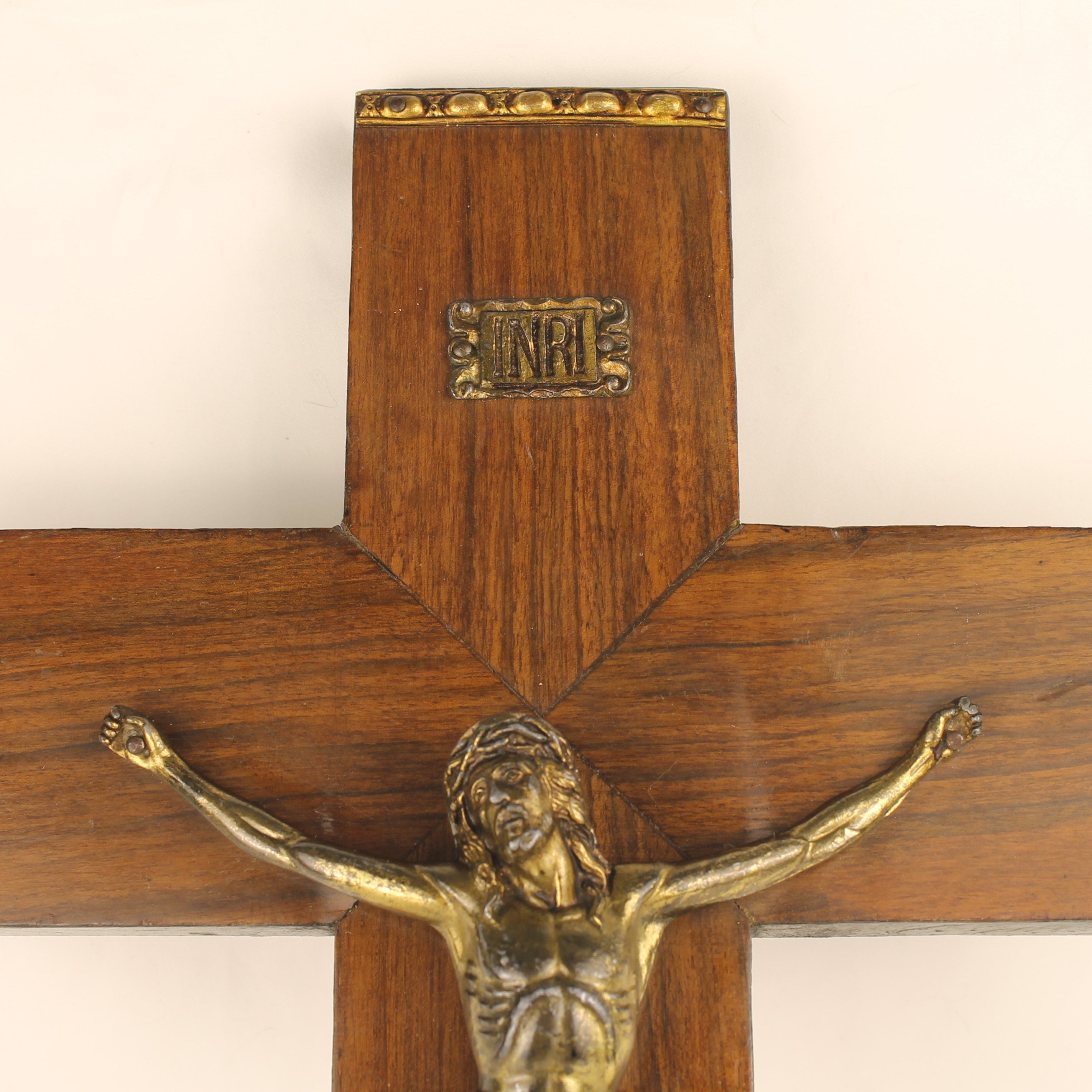 Groot Houten Wandkruis met Verguld Christus Corpus en INRI - 45 cm - Katholieke Devotionalia