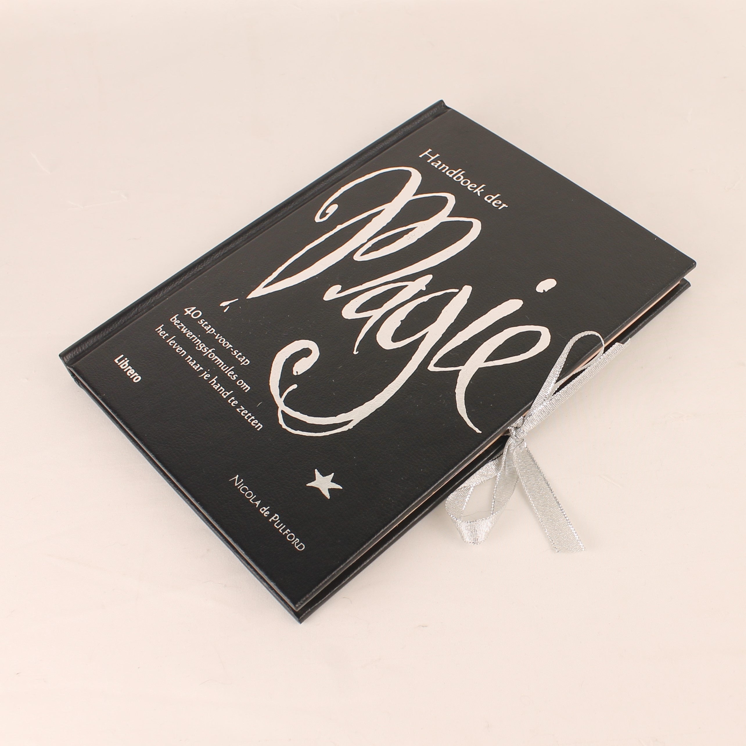 Handboek der Magie | Nicola de Pulford | Hardcover Librero 2002 | Geïllustreerd Spiritueel Boek