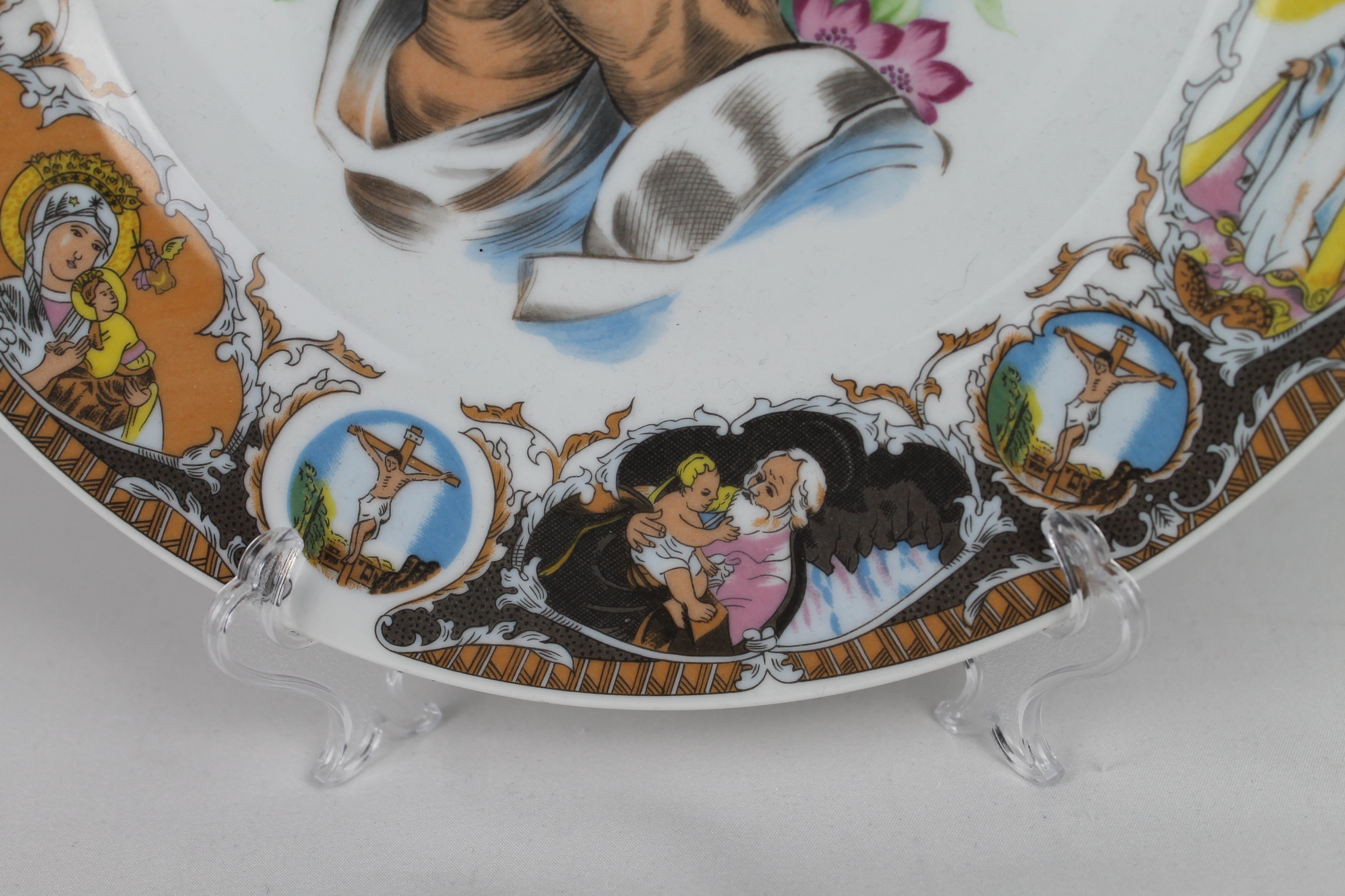 Decorative Japanese Porcelain Wall Plate – Praying Hands – Religious Icons