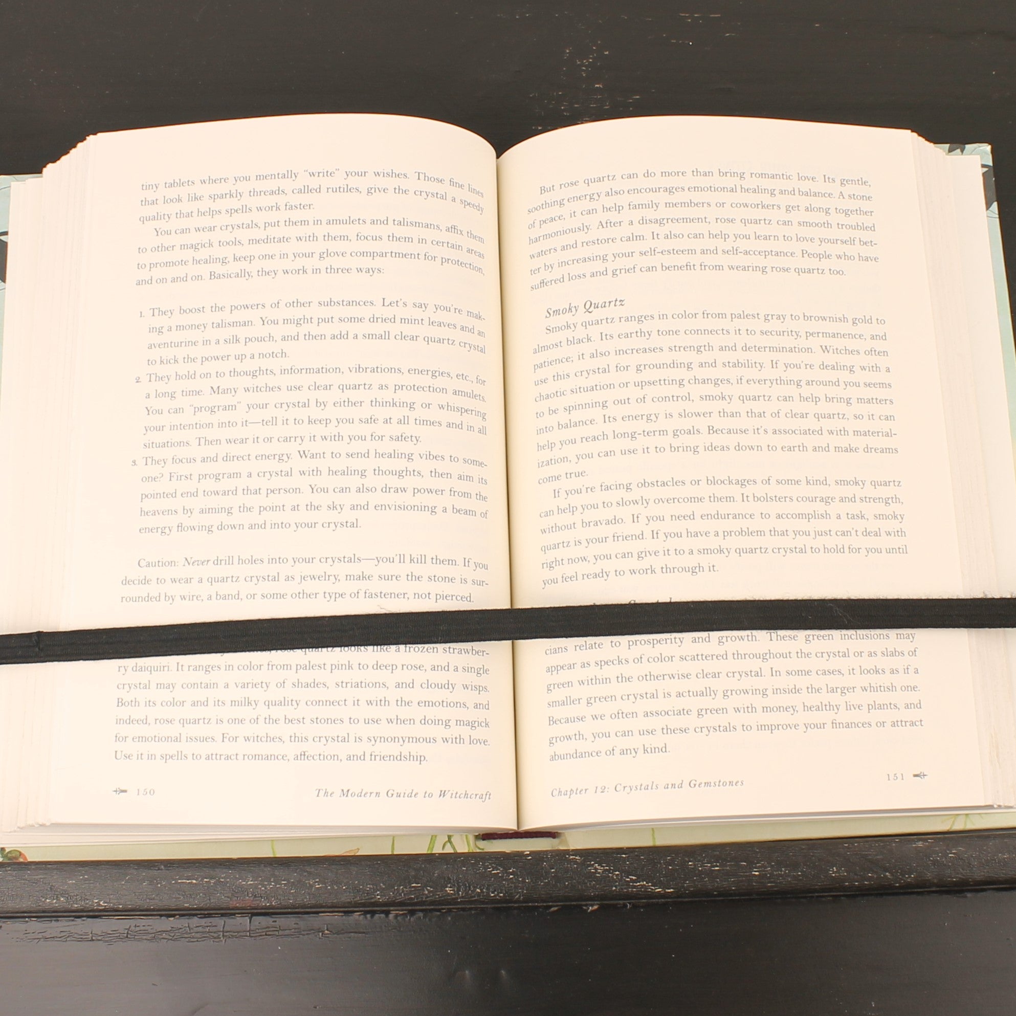 The Modern Guide to Witchcraft | Skye Alexander | Hardcover | Adams Media | 2014