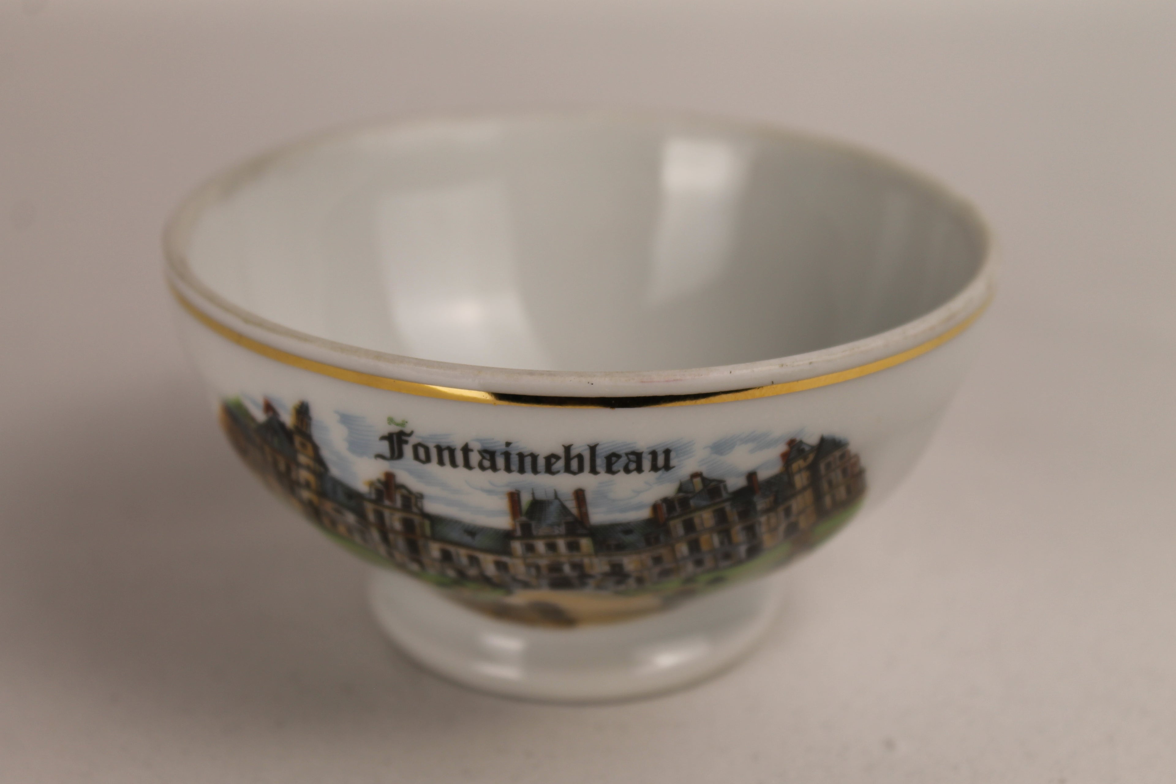 Limoges Porseleinen Schaaltje - Fontainebleau - Goudaccenten