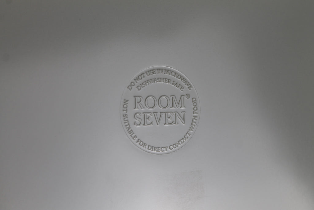 Room Seven “Winter Poppy” – Complete Serviesset (13-delig) – Mokjes, Bordjes, Suikerpot, Melkkannetje & Etagère