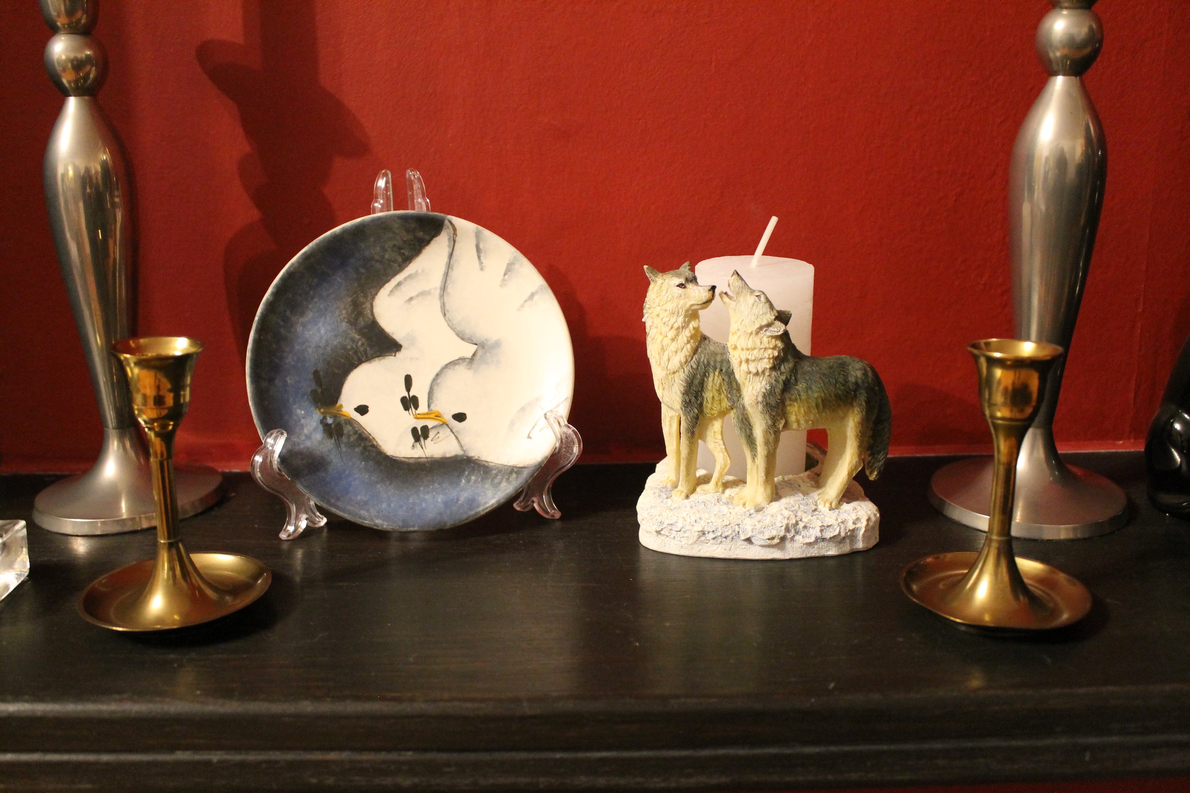 Wolvenpaar kaarsenhouder met kaars | Handgeschilderd resin
