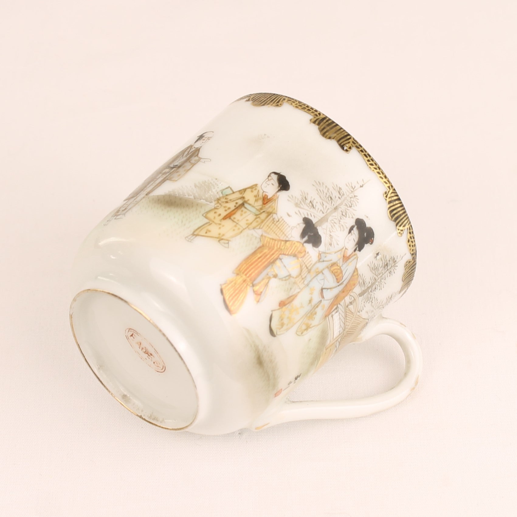 Japanse Handbeschilderde Eggshell Porseleinen Kop en Schotels | Set van 3 | EADES | ca. 1920-1935