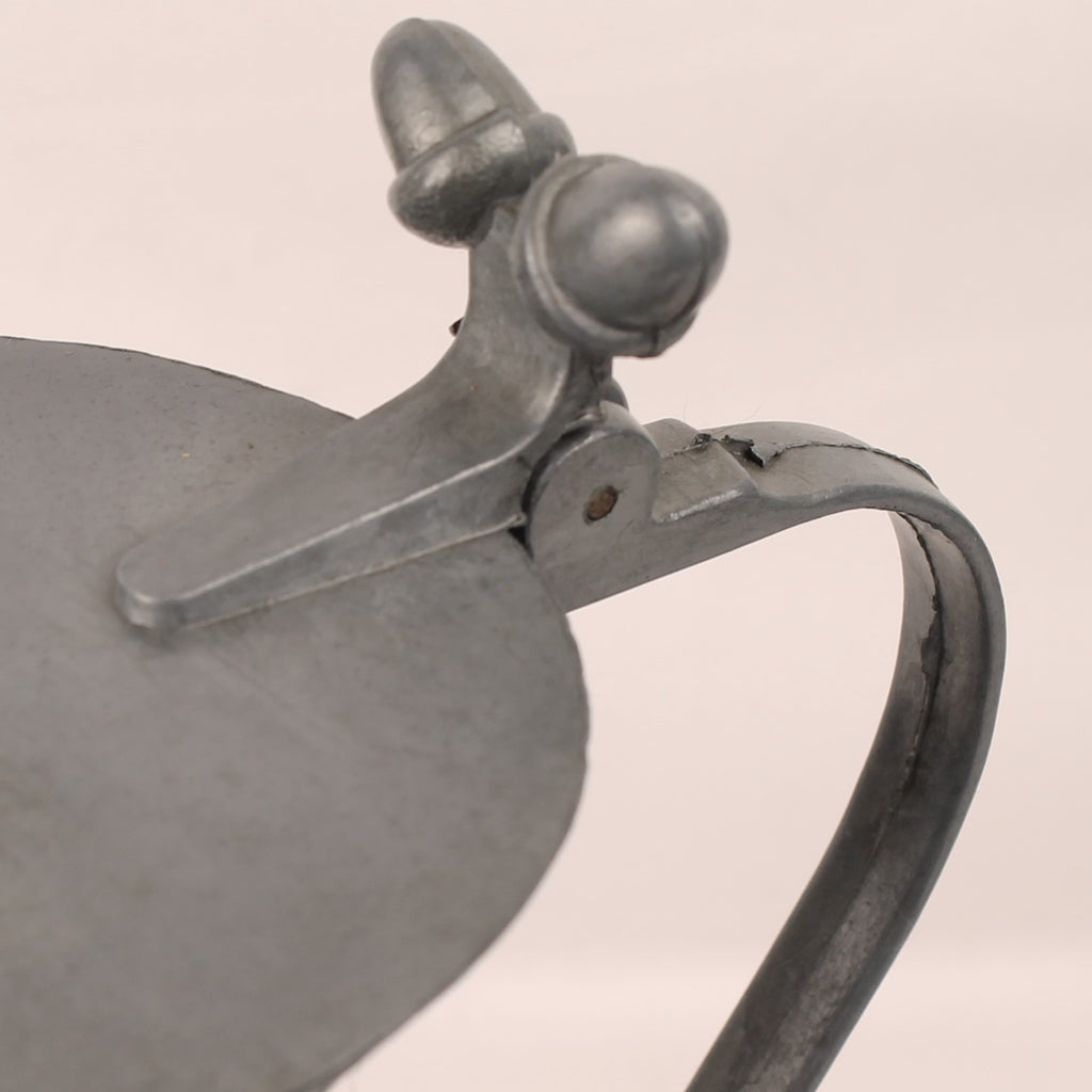 Tinnen schenkkannen met scharnierdeksel (Set van 2) | Decoratief Europees pewter | 25 & 14,5 cm