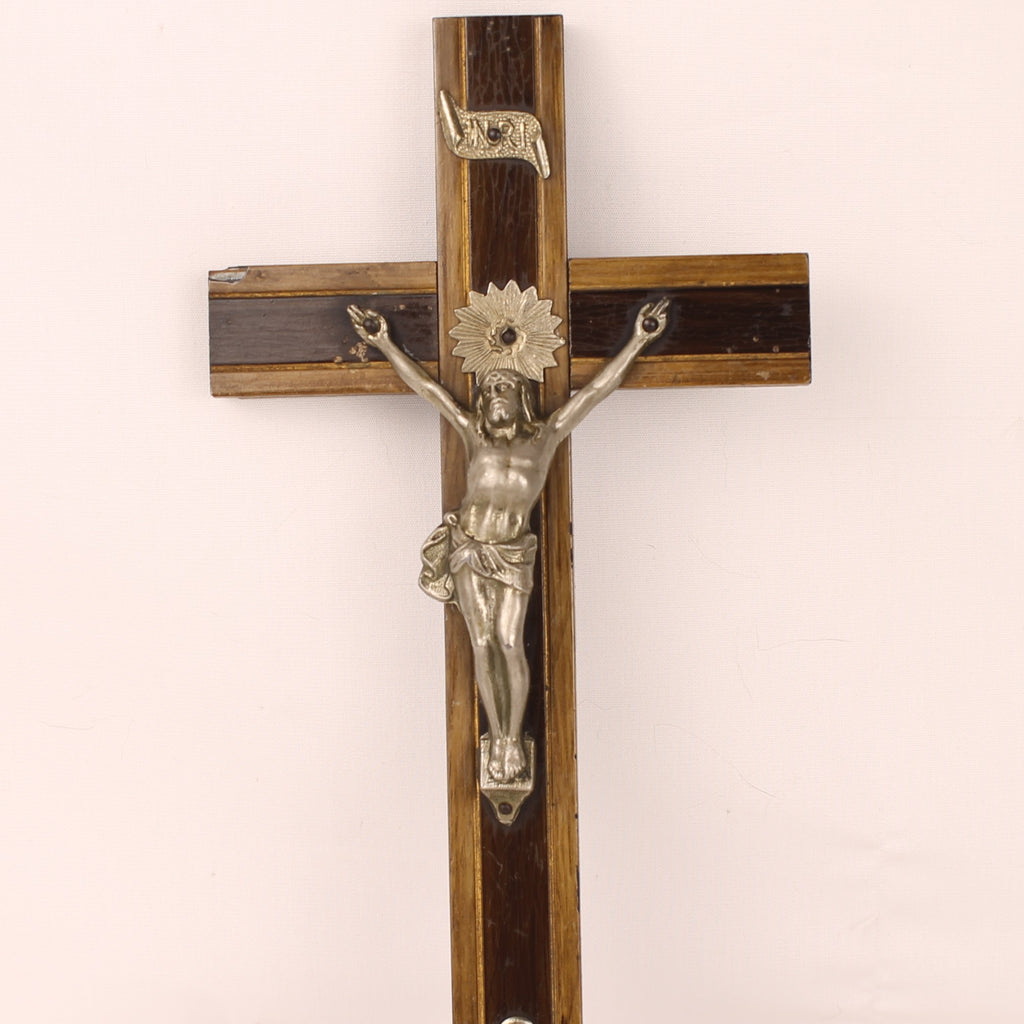 Centraal-Europees Katholiek Crucifix met Metalen Corpus | Houten Wandkruis | ca. 1900