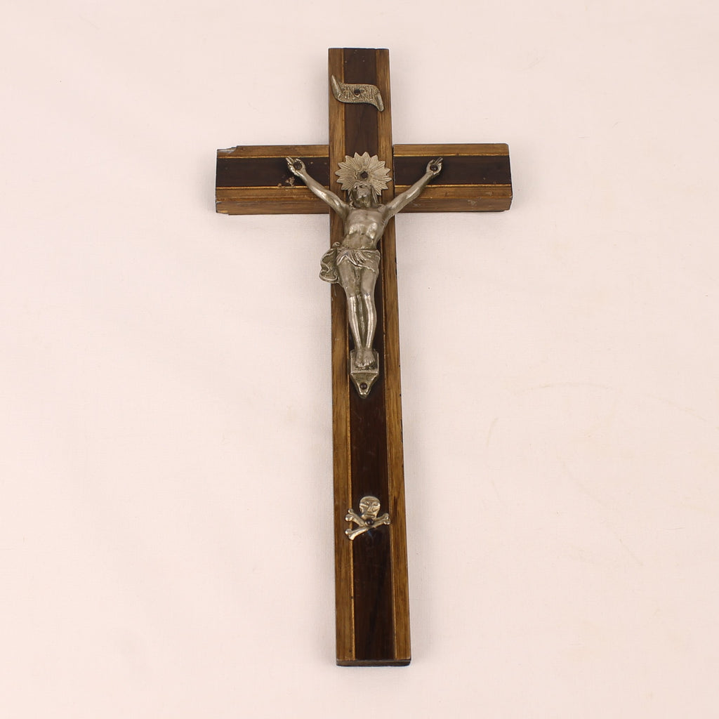 Centraal-Europees Katholiek Crucifix met Metalen Corpus | Houten Wandkruis | ca. 1900