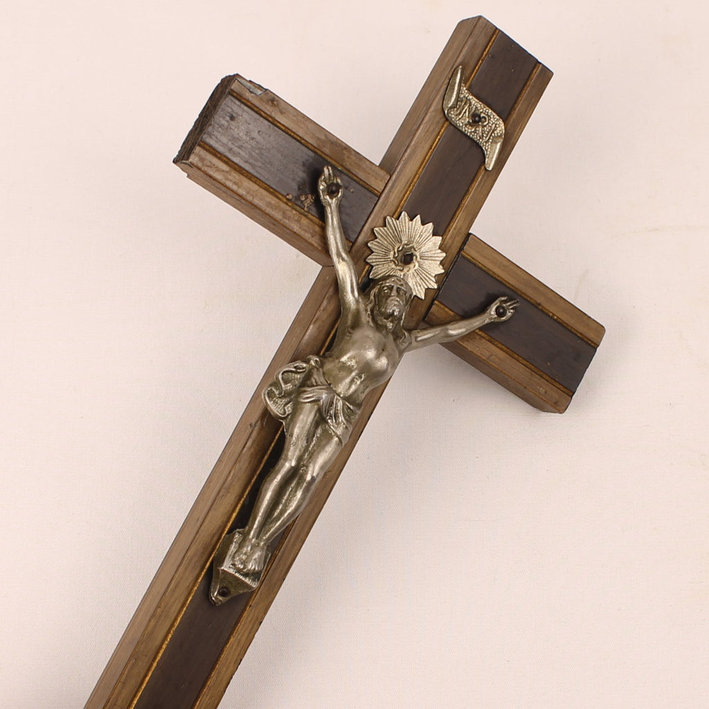 Centraal-Europees Katholiek Crucifix met Metalen Corpus | Houten Wandkruis | ca. 1900