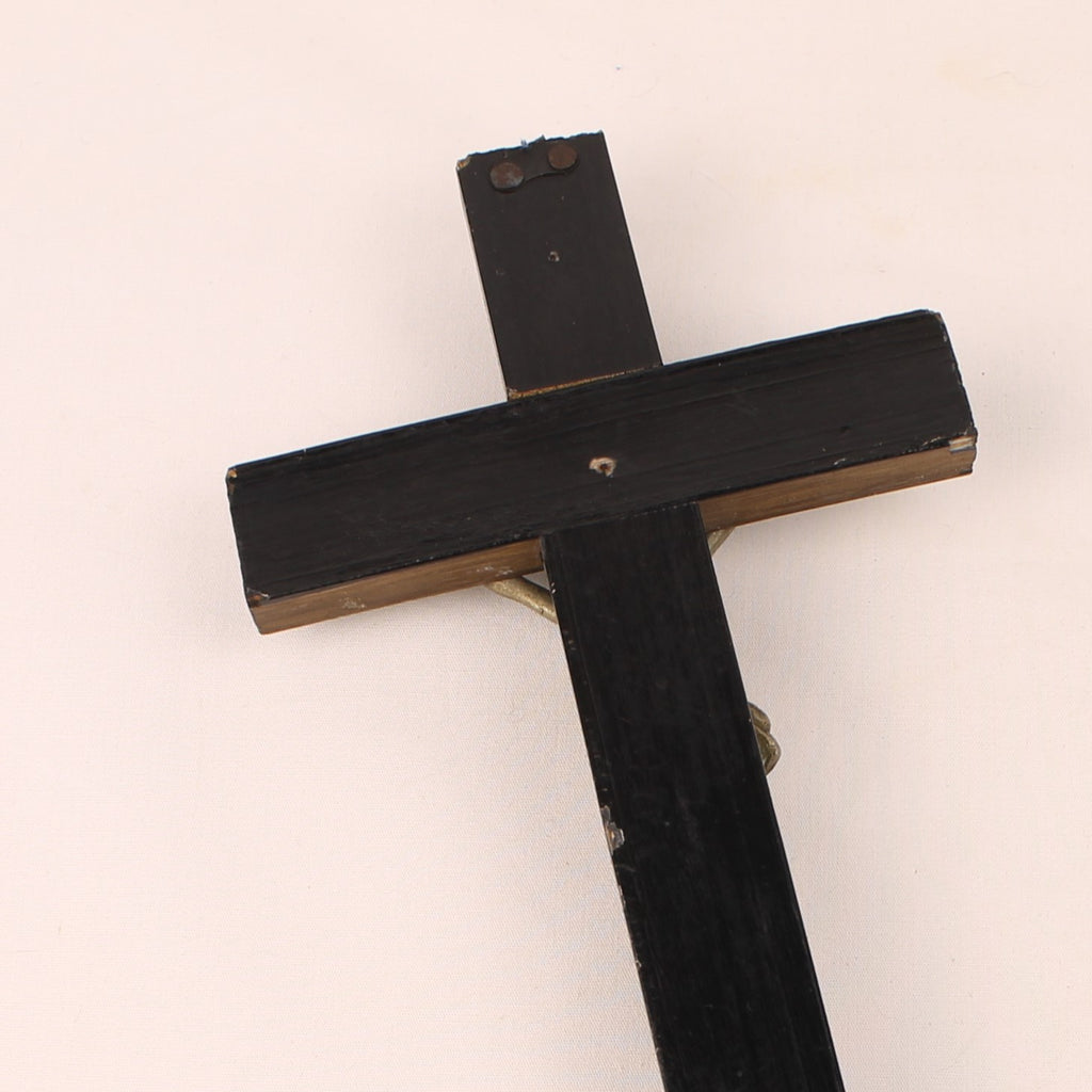 Centraal-Europees Katholiek Crucifix met Metalen Corpus | Houten Wandkruis | ca. 1900