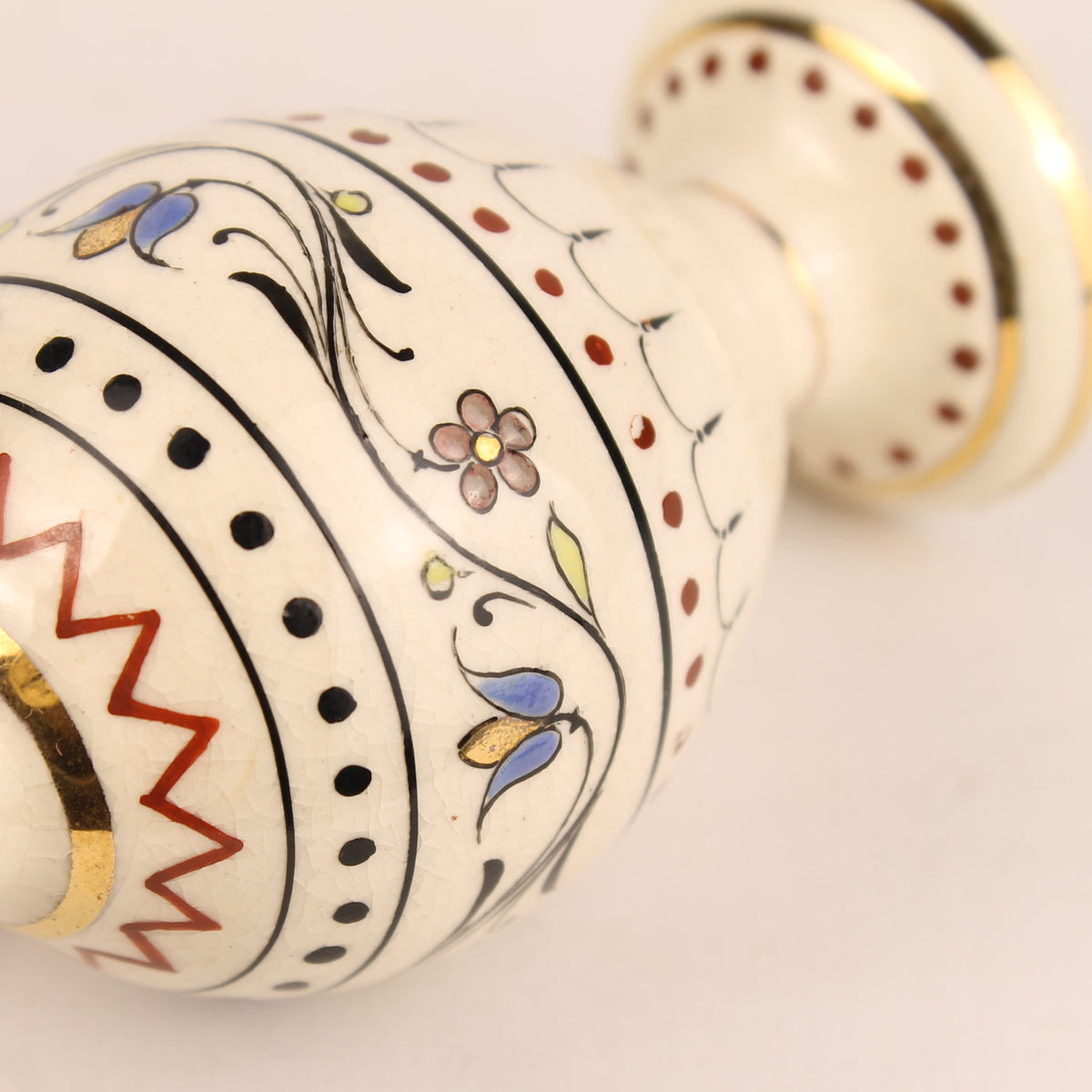 Sierkannetje met Verguld Decor | Handgemaakt Aardewerk | ca. 1955-1975