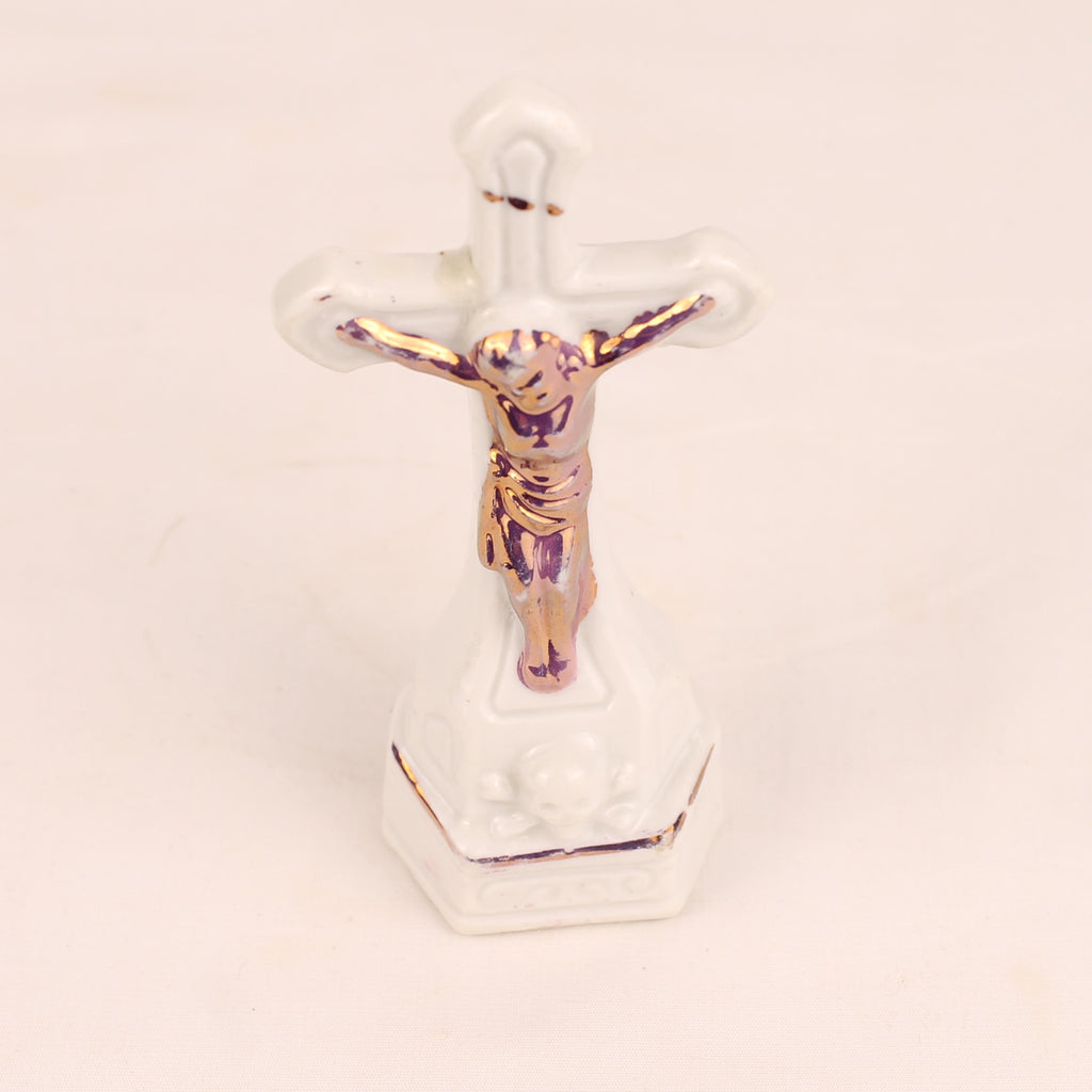 Porseleinen Staand Crucifix met Verguld Christusbeeld | Devotiebeeld | ca. 1930-1955