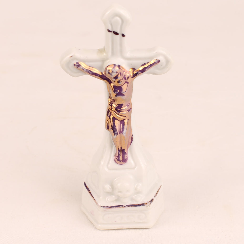 Porseleinen Staand Crucifix met Verguld Christusbeeld | Devotiebeeld | ca. 1930-1955