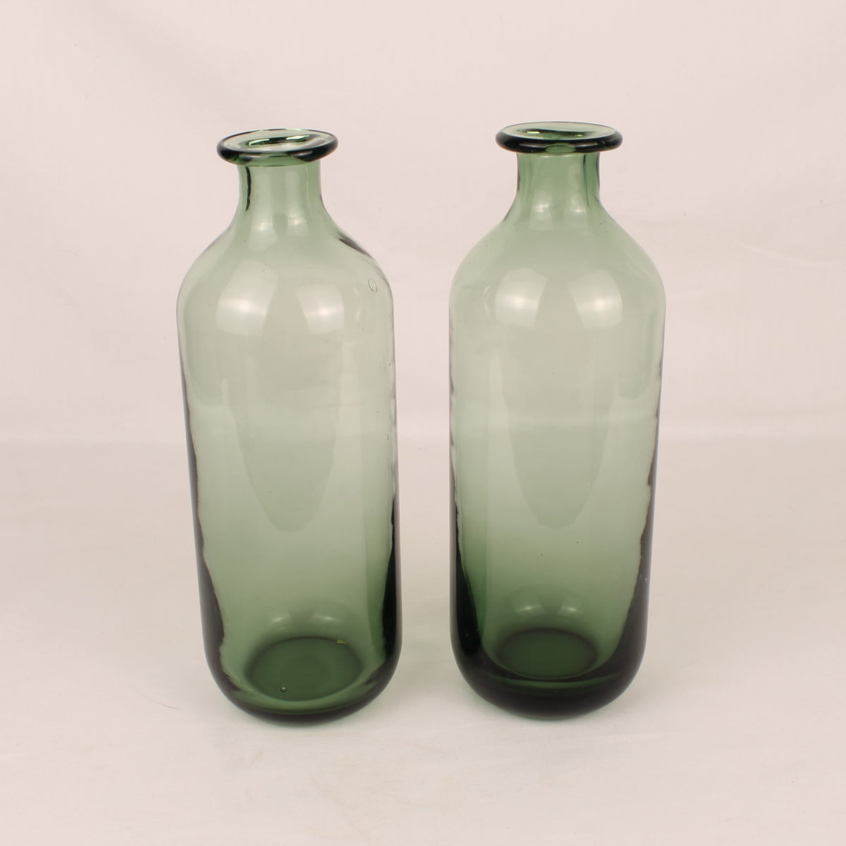 Vasi a bottiglia in vetro verde (2) | Circa 1960-1980 | 21 cm