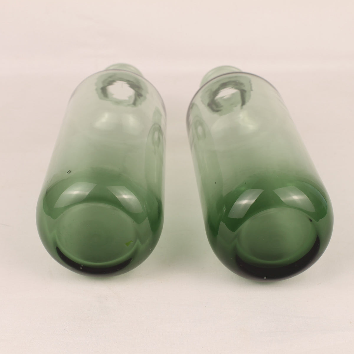Vasi a bottiglia in vetro verde (2) | Circa 1960-1980 | 21 cm