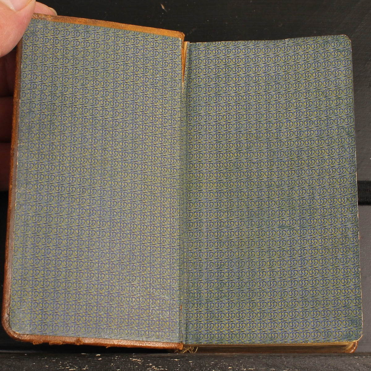 Ave Maria - Livro de Orações Antigo em Pele - Brepols Turnhout 1924