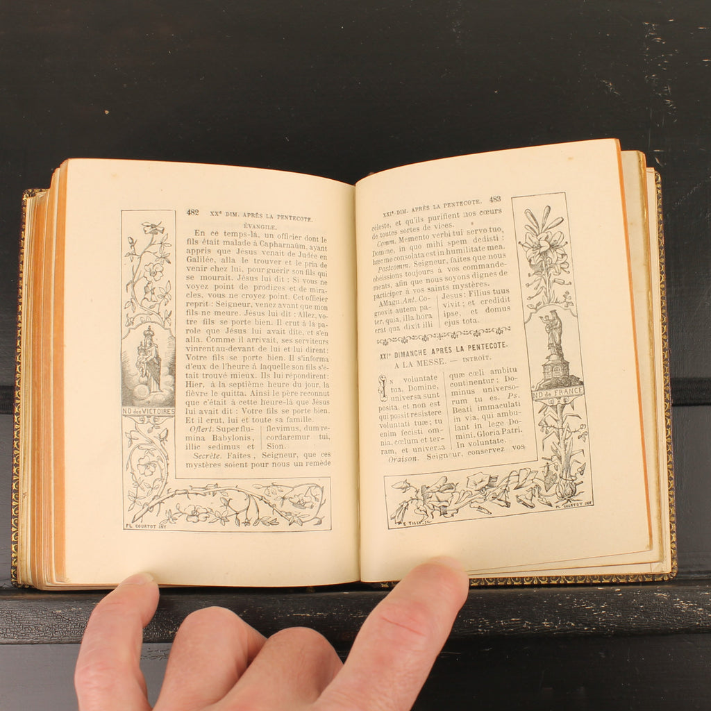 Missale von Notre-Dame | Luxuriöser Ledereinband | Antikes französisches Messbuch 1891