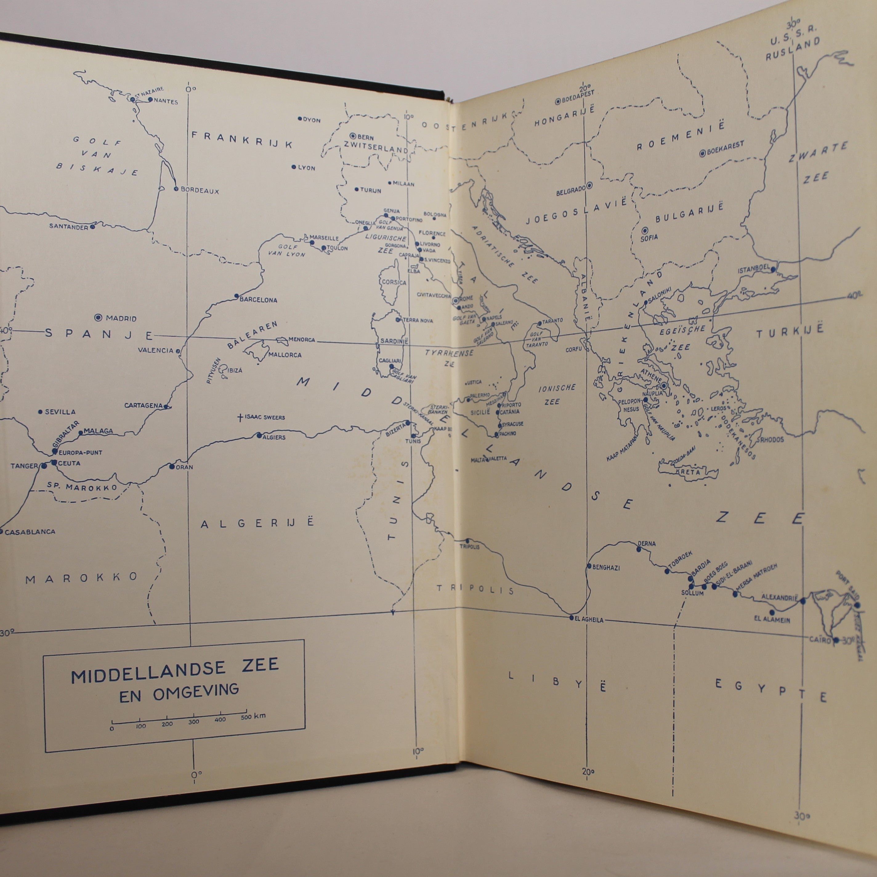 WWII Naval Book 1944 – They Fought on the Seven Seas – K.W.L. Bezemer – Original edition